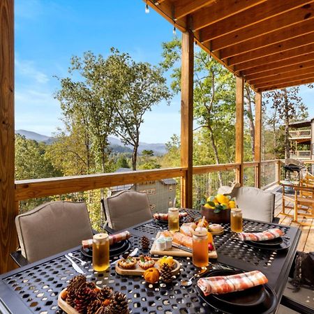 Tranquil Mountain Getaway By Ghosal Luxury Lodging Gatlinburg Eksteriør billede