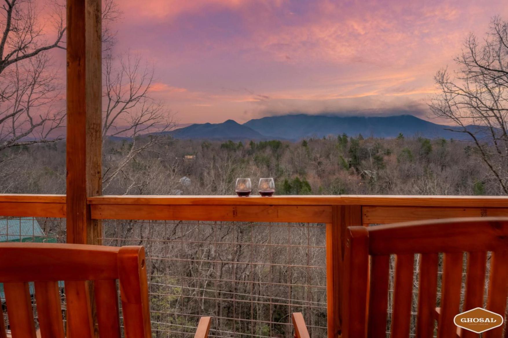 Tranquil Mountain Getaway By Ghosal Luxury Lodging Gatlinburg Eksteriør billede