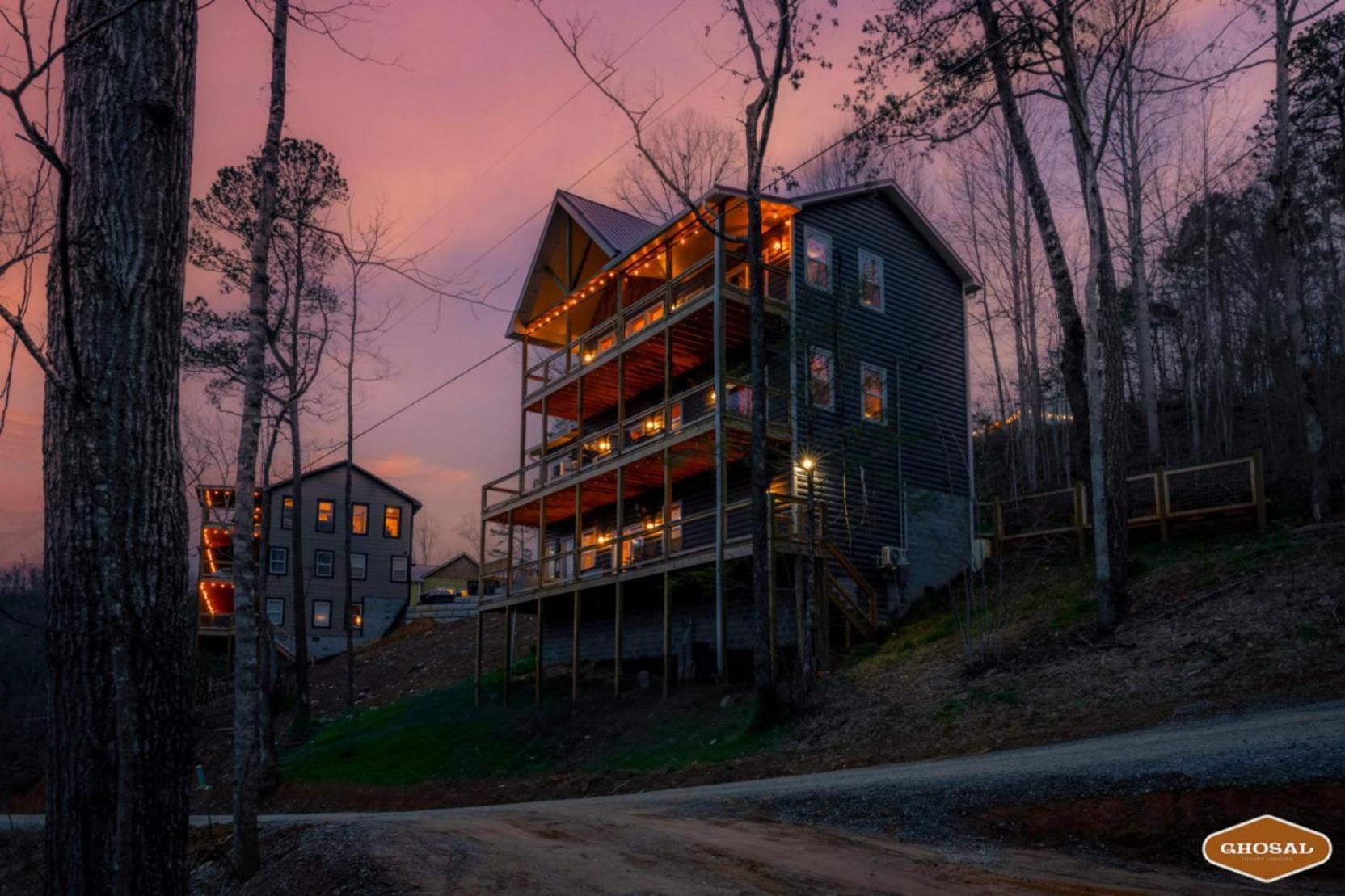 Tranquil Mountain Getaway By Ghosal Luxury Lodging Gatlinburg Eksteriør billede