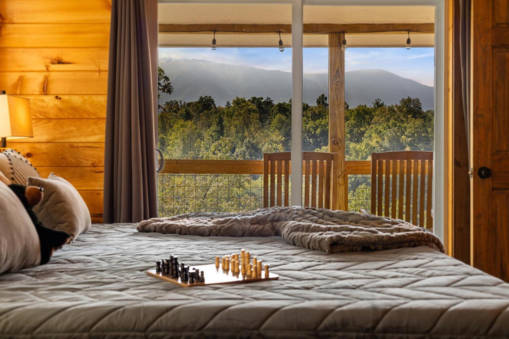 Tranquil Mountain Getaway By Ghosal Luxury Lodging Gatlinburg Eksteriør billede