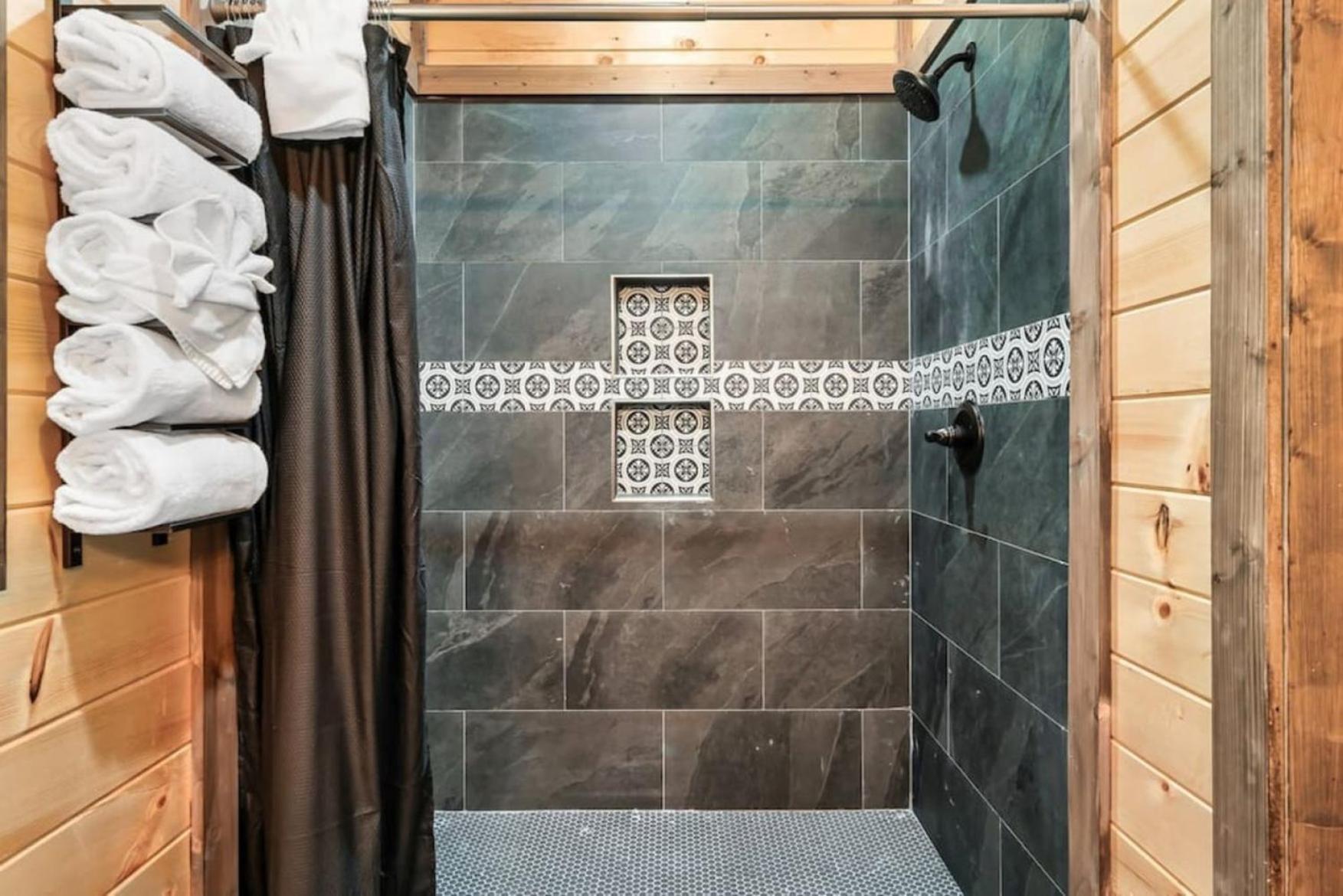 Tranquil Mountain Getaway By Ghosal Luxury Lodging Gatlinburg Eksteriør billede